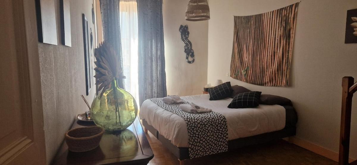 Appartement 120 M² Duplex Coeur Historique Au Calme Le Puy-en-Velay Eksteriør billede