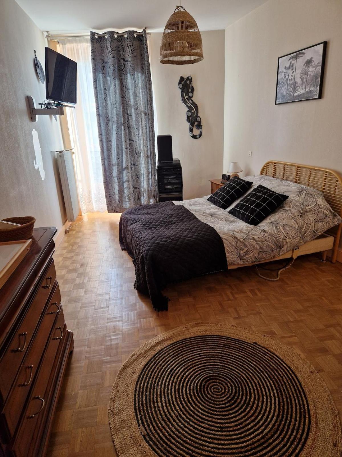 Appartement 120 M² Duplex Coeur Historique Au Calme Le Puy-en-Velay Eksteriør billede